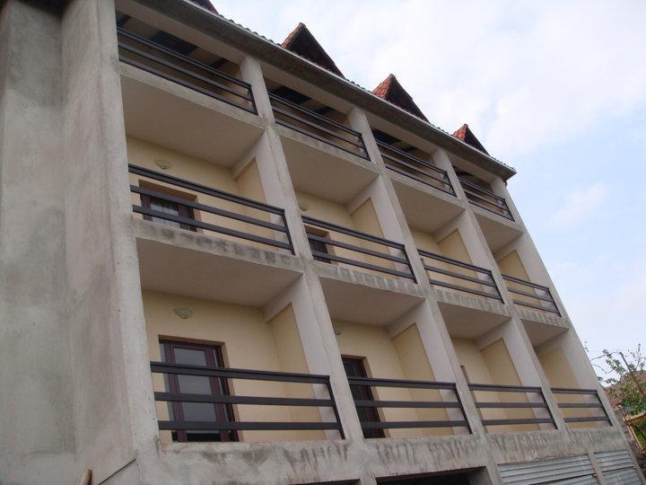 Hotel Vila Bruci Burrel ภายนอก รูปภาพ